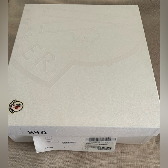 MONCLER
Ginette logo-appliquéd glossed-rubber rain boots new never used with box - Picture 8 of 16